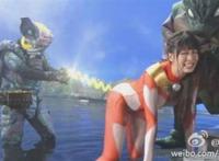 苍月奥特曼被怪兽折磨