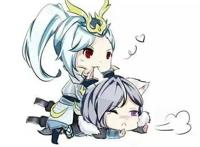 龙信欺负狐白,咬耳朵好萌