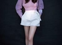 迪丽热巴穿上白丝袜 大长腿