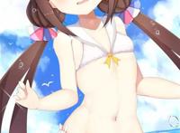 雏鹤爱裸体图片:那个人全裸冲进来,是变态吗