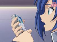 怀抱本子的(樱宫)月沙