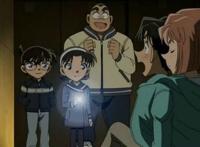 元哀党:小哀第一次公主抱给了元太,元哀党表示一本满足!