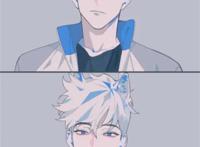 韩漫：丝袜脚夹在裆下摩擦