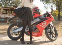 稚颜酱 – 机车少女 [81p/184m]