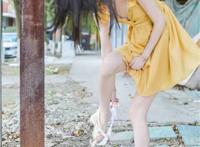 极品萝莉网红萌兰酱上海大学露出