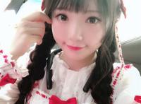 她和另外两个萌妹子有咩酱.