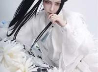 《二哈和他的白猫师尊》楚晚宁cos,赏心悦目的颜值,儒雅俊美