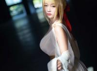 猫九酱sakura 碧蓝航线 大凤 cosplay 猫九酱sakura低胸cos福利,这腿真大