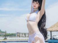 cn：微博@你的负卿 泳装 蜜汁猫裘