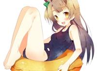 【美图】足控绅士速来舔屏 二次元萌妹伸肢展足福利图集