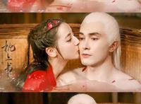 write as凤九穿肚兜腐漫文之夜华白浅下面好大 write as凤九穿肚兜腐漫文之夜华白浅下面好大