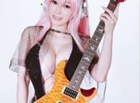 叶美香Cosplay虚拟偶像《Super Sonico》乳量惊人！