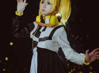 Cosplay福利/VOCALOID半次元白金x美少女镜音铃Cosplay图片
