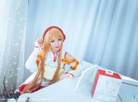 Cosplay福利/刀剑神域结成明日奈亚丝娜白丝腿控Cosplay图片