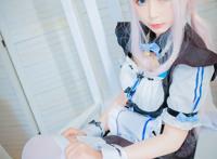 Cosplay福利/清纯萌妹子萝莉女仆私房白丝美腿诱惑Cosplay