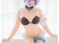 Cosplay福利/萌妹子蕾姆拉姆比基尼cosplay诱惑写真图片