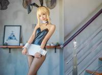 Cosplay福利/Saber性感黑丝兔女郎