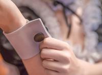 Cosplay福利/FateStay Night Saber女仆 咖啡色过膝袜美腿