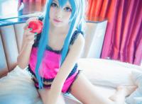 Cosplay福利/VOCALOID初音未来蕾丝内衣cosplay美女福利图片