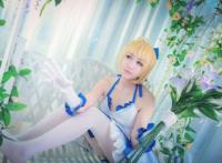 Cosplay福利/《Fate》Saber蓝百合白丝礼服Cos