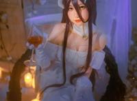 cos: OVERLORD 雅儿贝德 “女神一般的微笑看起来也像隐藏内心的面具”