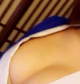 女人起床换衣服