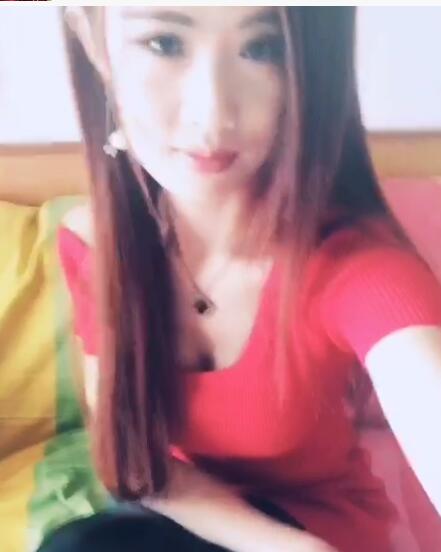 足球宝贝人休艺术写真挤沟秀臀情色艺术