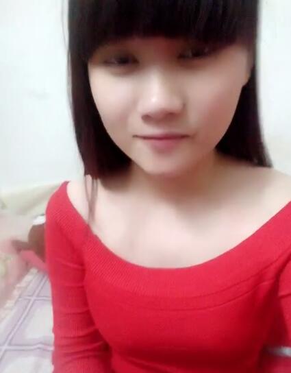 美女女孩泳池的巨乳仙子