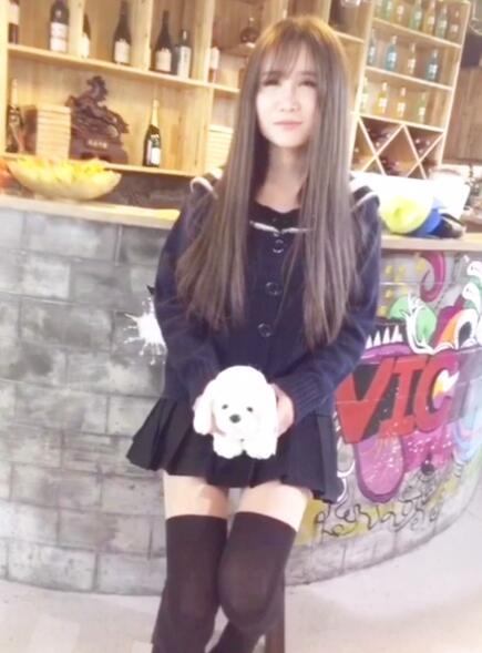 高清粉色内衣娇嫩欲滴迷人眼网络美女图片