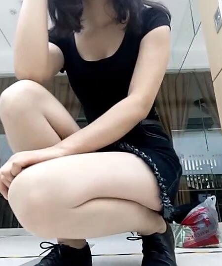 极品美腿美女Abby高清丝袜