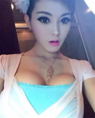 18岁G奶美女丰满美女图，18岁K奶美女丰满体，E奶性感美女图(4)(点击浏览下一张趣图)