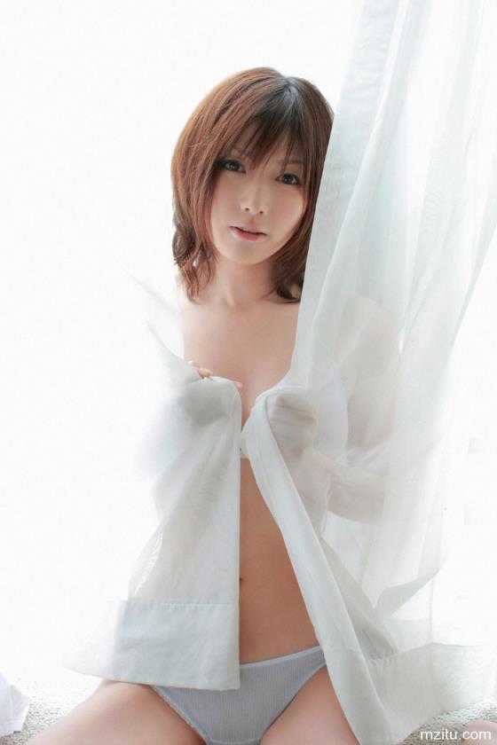 气质美女 日本女优京本有加清纯写真(8)(点击浏览下一张趣图)