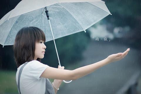 2015最新雨后小故事邪恶动态图，雨后的故事动态图片大全(3)(点击浏览下一张趣图)