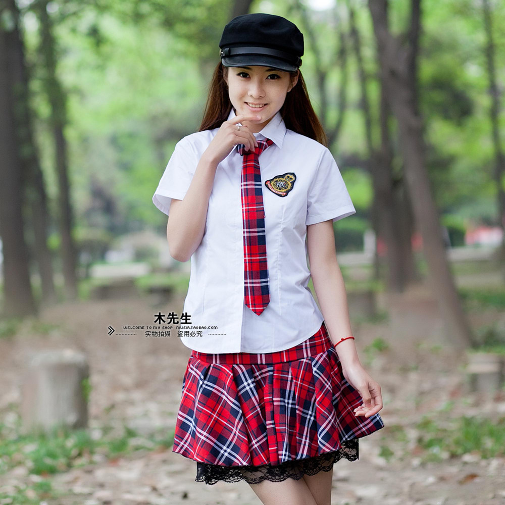 韩版学生服装图片(点击浏览下一张趣图)