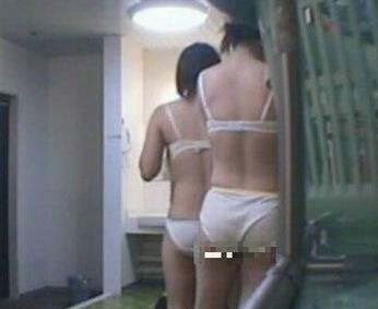 女子澡堂视频直播 江苏高邮女浴室图片(3)(点击浏览下一张趣图)
