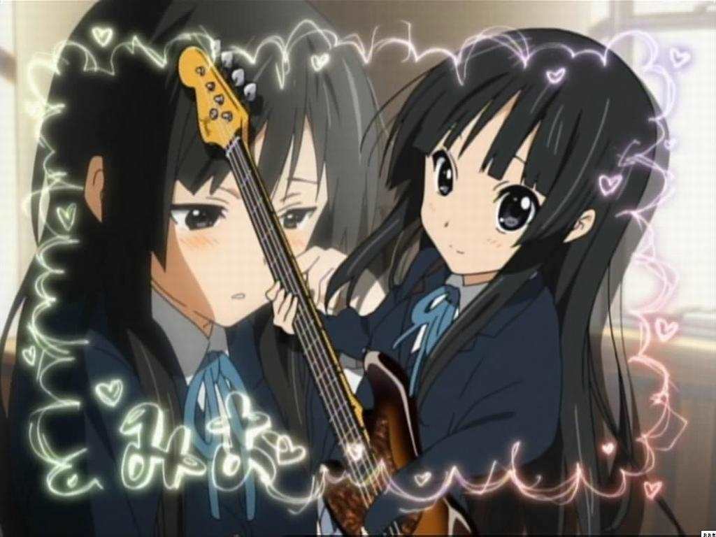 k-on!里的澪是受哇.(百合片闪亮)(点击浏览下一张趣图)