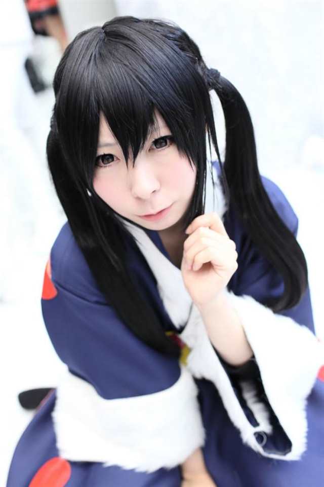 梓喵的cosplay自然主打卖萌牌(点击浏览下一张趣图)