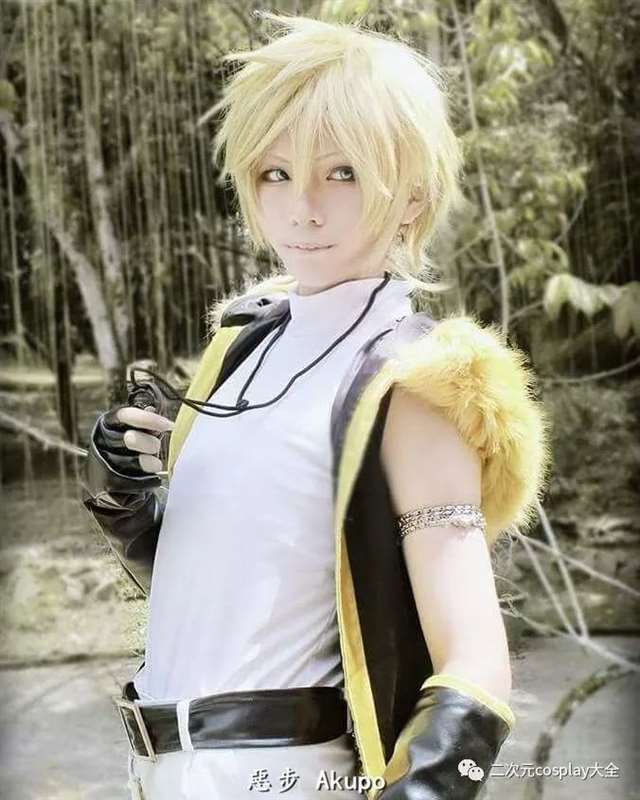 VOCALOID中的镜音连cos，让我们一起来看看吧！