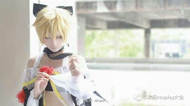 VOCALOID中的镜音连cos，让我们一起来看看吧！