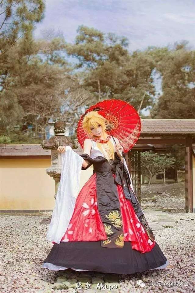 VOCALOID中的镜音连cos，让我们一起来看看吧！