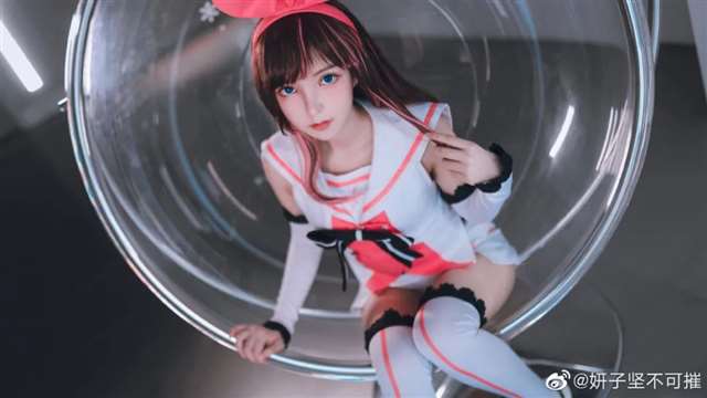 角色：绊爱 （虚拟YouTuber） coser微博：妍子坚不可摧 