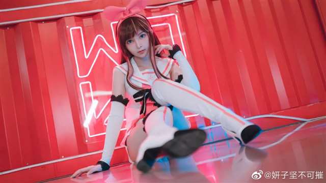 角色：绊爱 （虚拟YouTuber） coser微博：妍子坚不可摧 