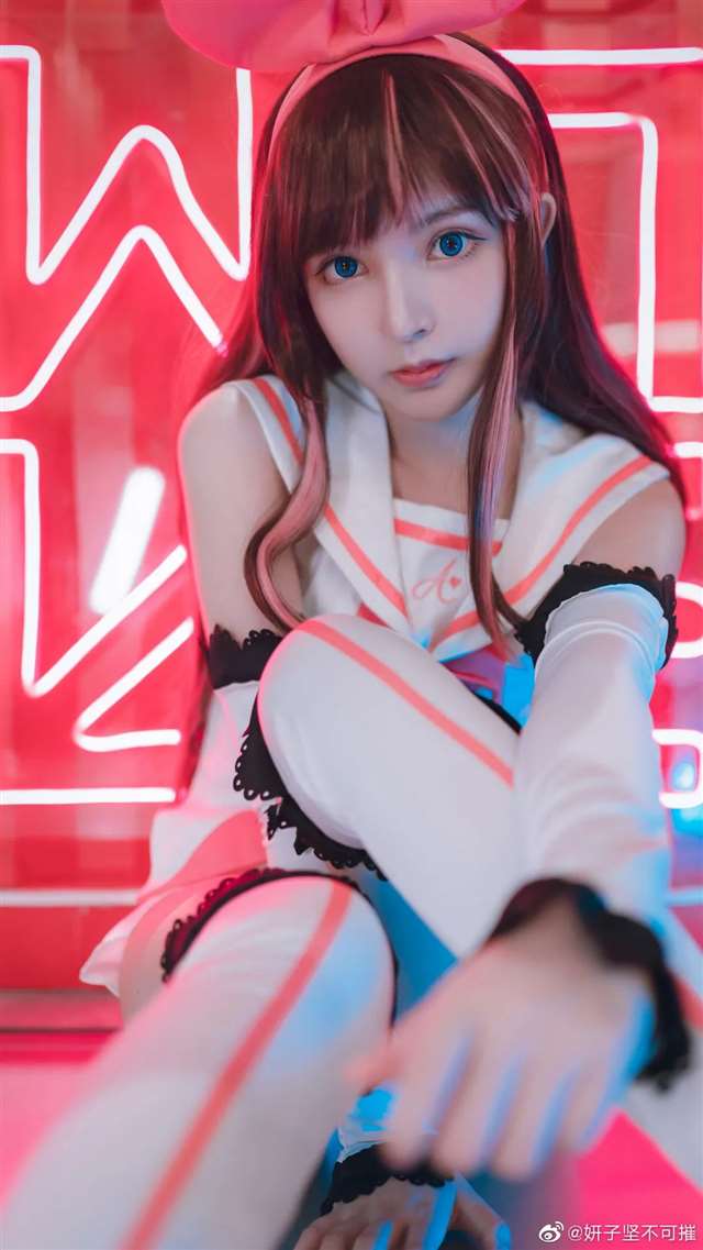角色：绊爱 （虚拟YouTuber） coser微博：妍子坚不可摧 