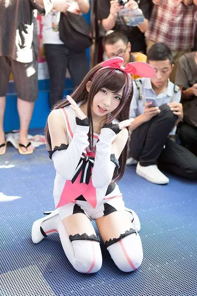 扮演虚拟YouTuber绊爱酱来参加WCS