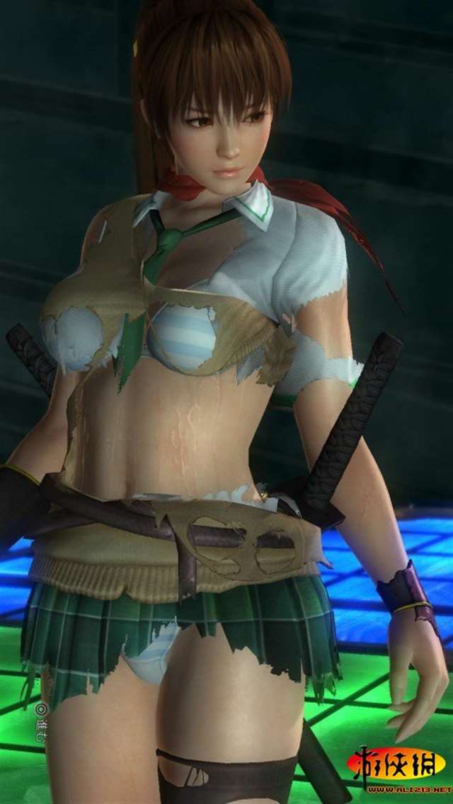 《死或生5:最后一战》福利爆衣前后对比公开