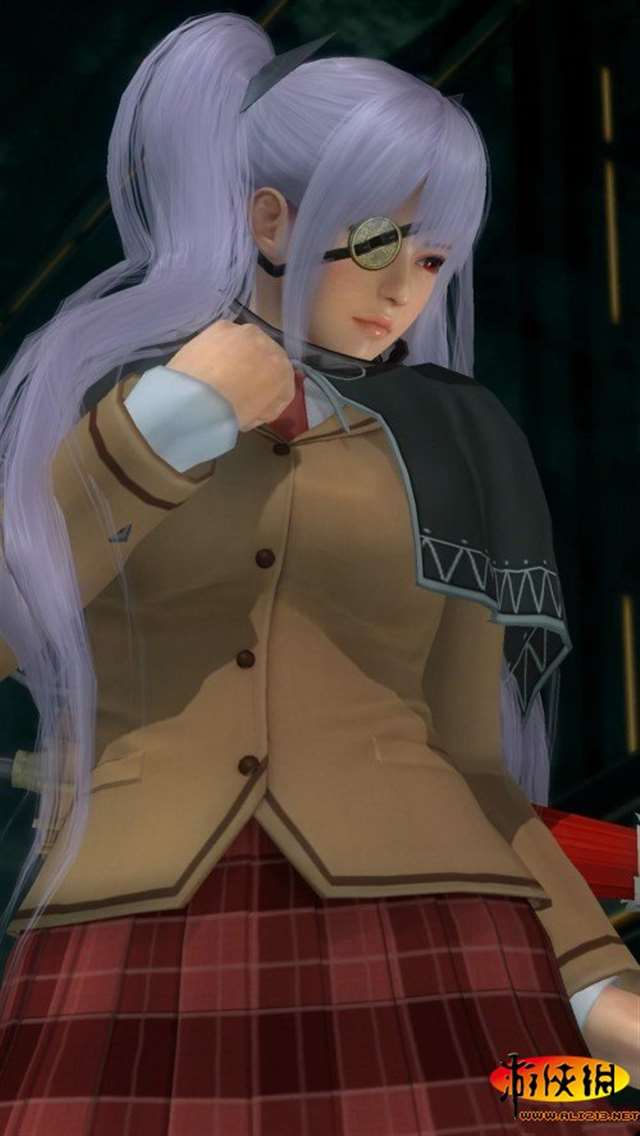 《死或生5:最后一战》福利爆衣前后对比公开