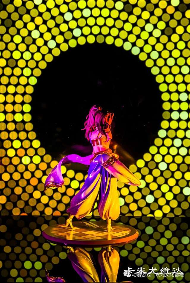 游戏“女神异闻录4”当中的角色，久慈川理世