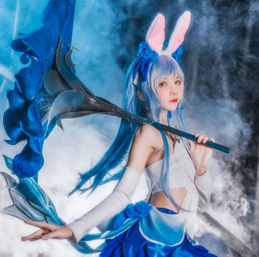 王者荣耀阿离花间舞cosplay,清新靓丽的coser(点击浏览下一张趣图)