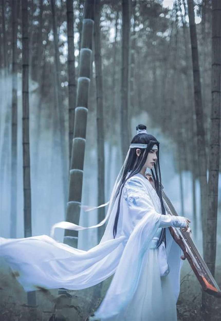 蓝湛cos女 魔道祖师蓝忘机×魏无羡cosplay 忘羡cp的超甜日常(点击浏览下一张趣图)