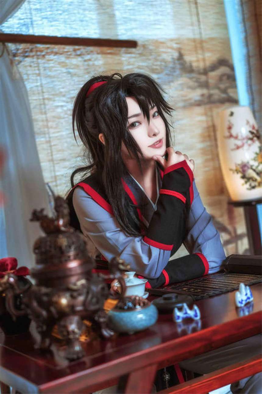 蓝湛cos女 魔道祖师蓝忘机×魏无羡cosplay 忘羡cp的超甜日常(4)(点击浏览下一张趣图)